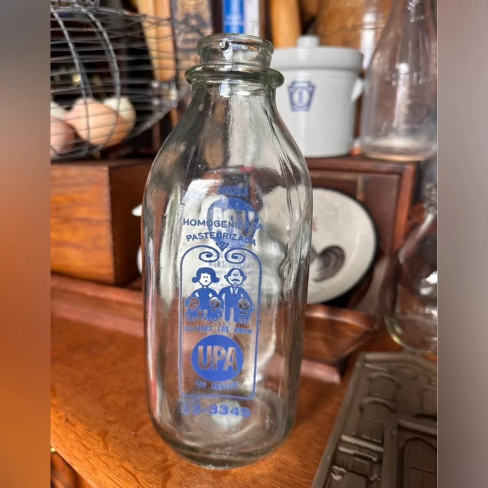 Collection of 6 Vintage Milk Bottles Leche Country Farmhouse - Picture 5 of 6